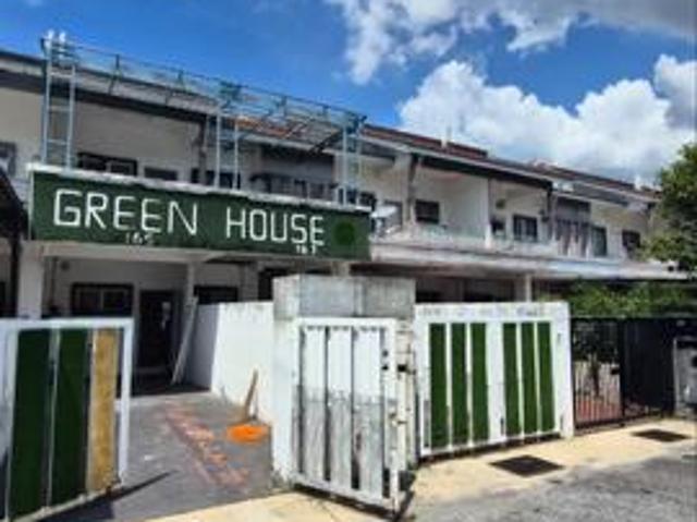 Townhouse for rent in Puchong, Majlis Bandaraya Subang Jaya