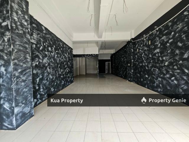 Shop for rent in Kampung Tabuan Melayu, Kuching