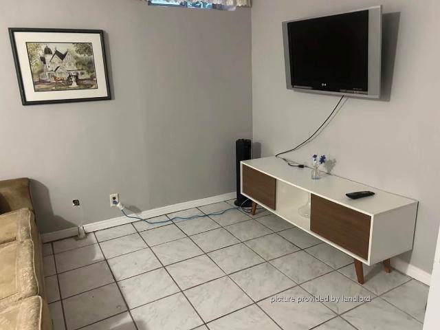 Room for rent in Woburn, Ontario