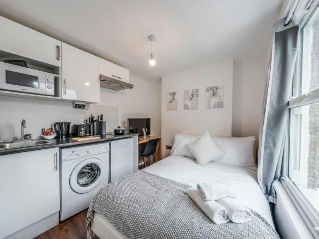 House for rent in Camberwell, Greater London