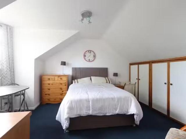 House for rent in Five Acres, Hertfordshire