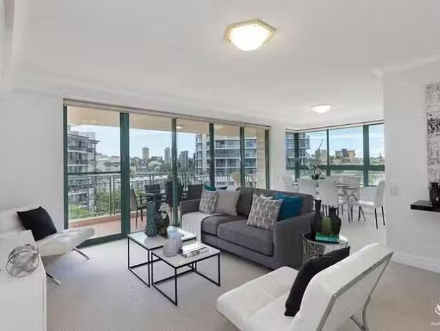 Apartment for rent in Toombul, Queensland