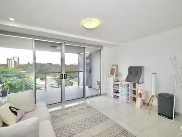 Apartment for rent in Toombul, Queensland