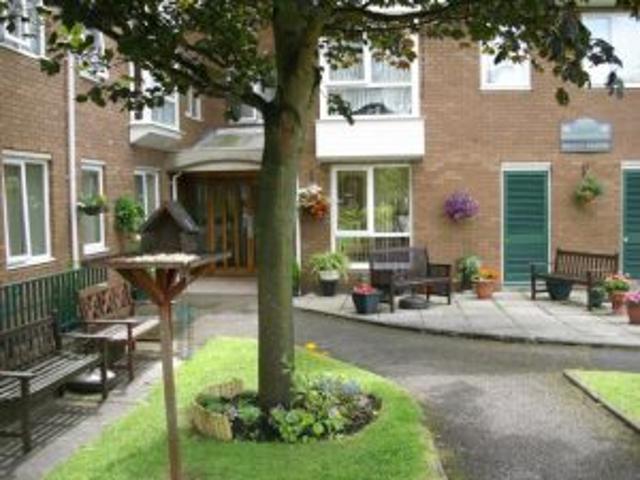 Flat for rent in Woodchurch, Upton