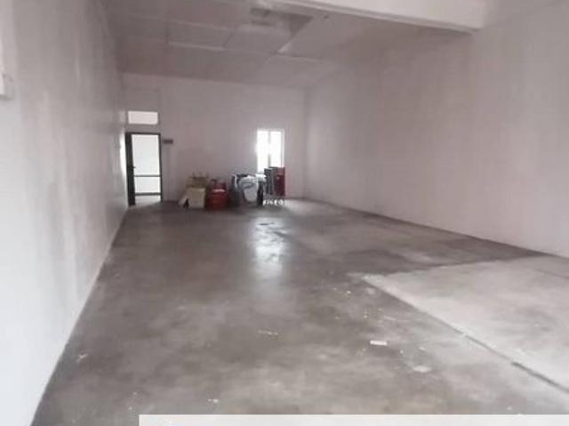 Shop for rent in Muar, Johor