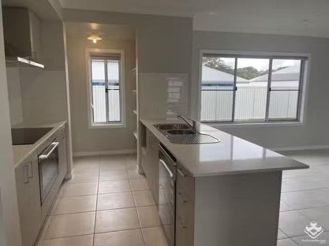 House for rent in Kawungan, Queensland