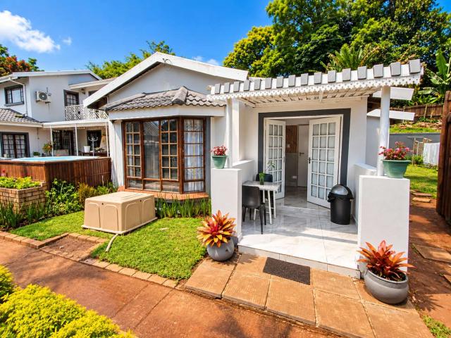 Apartment for rent in Field's Hill, Kloof