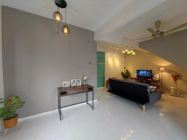 Townhouse for rent in Malaka