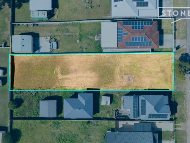 Land for sale in Weston, Abermain