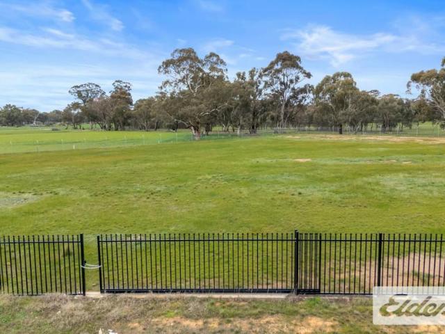 Land for sale in Avoca, Shire of Pyrenees