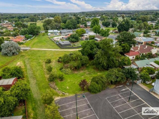 Land for sale in Chiltern, Shire of Indigo