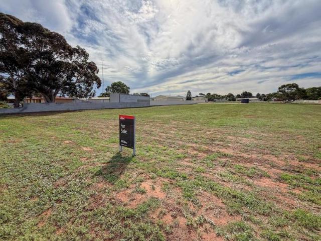 Land for sale in Cleve, The District Council of Cleve