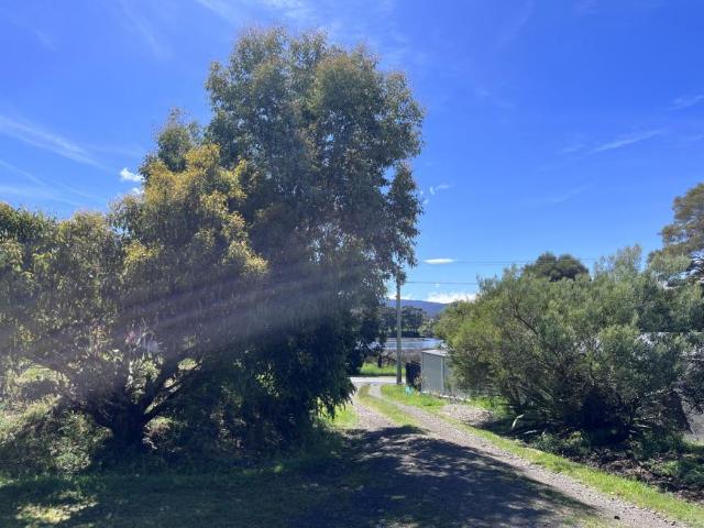 Land for sale in Cygnet, Tasmania