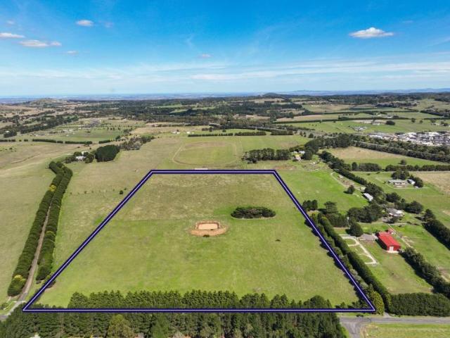 Land for sale in Gisborne, Victoria