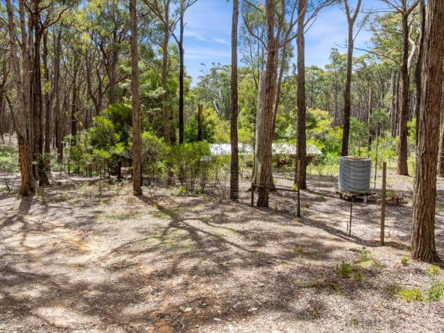Land for sale in Glenlyon, Victoria