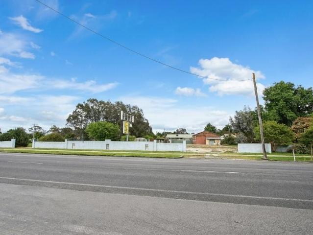 Land for sale in Holbrook, Greater Hume Shire Council