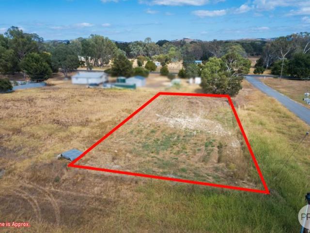 Land for sale in Lexton, Shire of Pyrenees