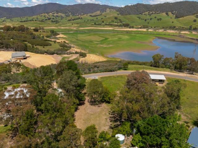 Land for sale in Macs Cove, Howqua Inlet