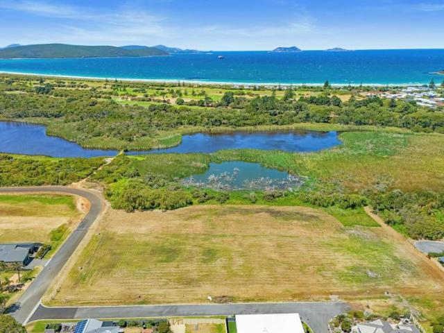 Land for sale in Mira Mar, Albany