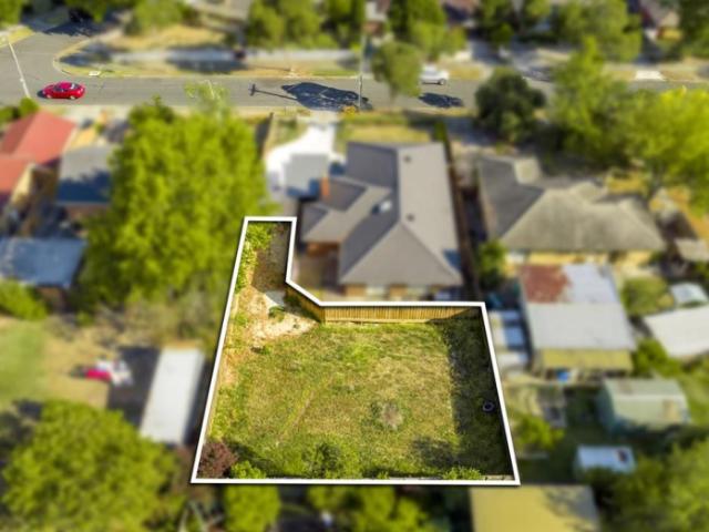Land for sale in Mooroolbark, Melbourne