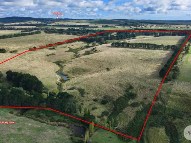 Land for sale in Mount Egerton, Shire of Moorabool