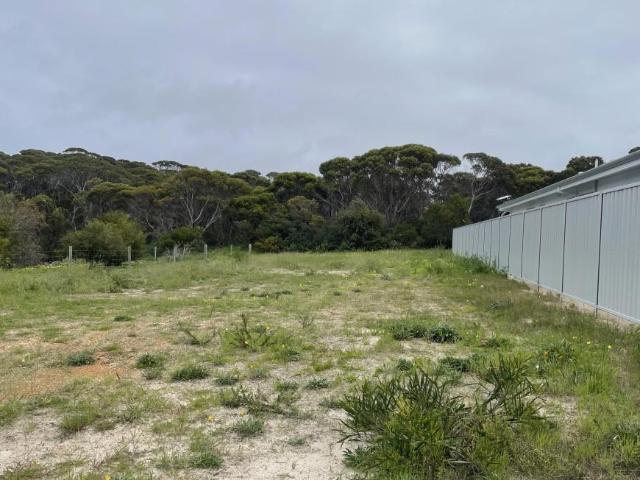 Land for sale in Pink Lake, Western Australia