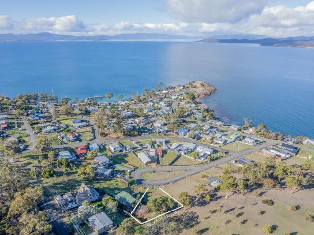 Land for sale in Primrose Sands, Tasmania