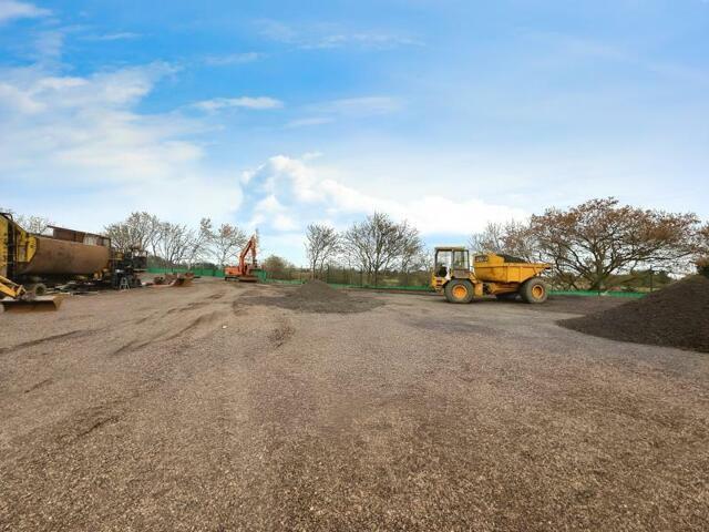 Land for rent in Rochford, Sutton
