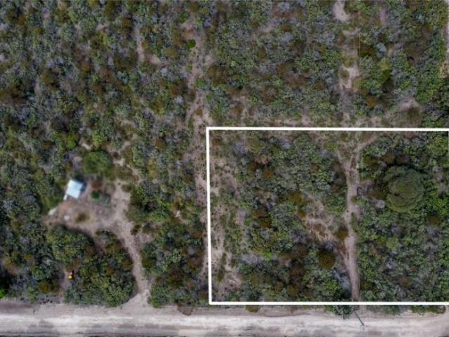 Land for sale in Sapphiretown, South Australia