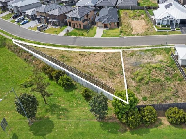Land for sale in Spring Farm, Sydney