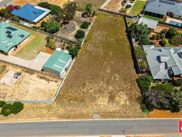 Land for sale in Strathalbyn, Geraldton