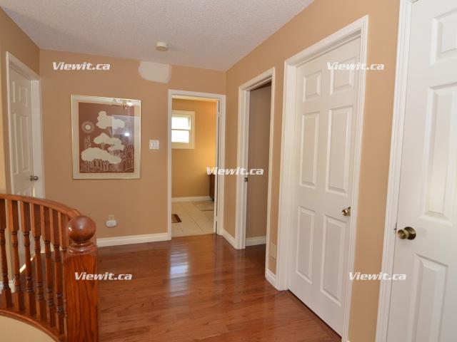 Room for rent in Markham Room for rent in Markham