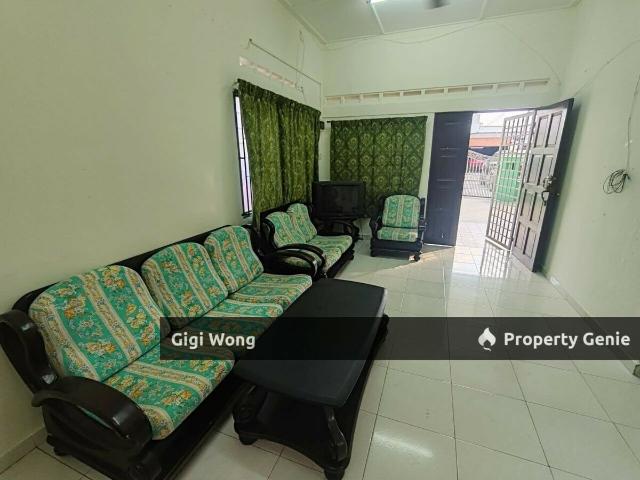 Terraced House for rent in Malaka