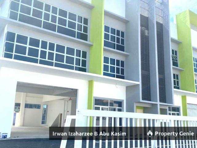 Warehouse for rent in Tanjong Sepat, Selangor