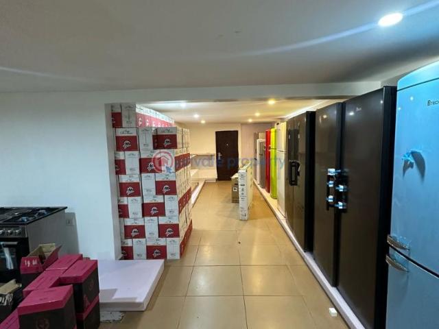 Commercial for rent in Lagos, Victoria Island 
