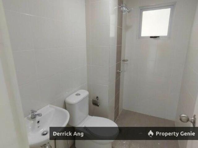 Apartment for rent in Kawasan Perindustrian Desa Plentong, Plentong