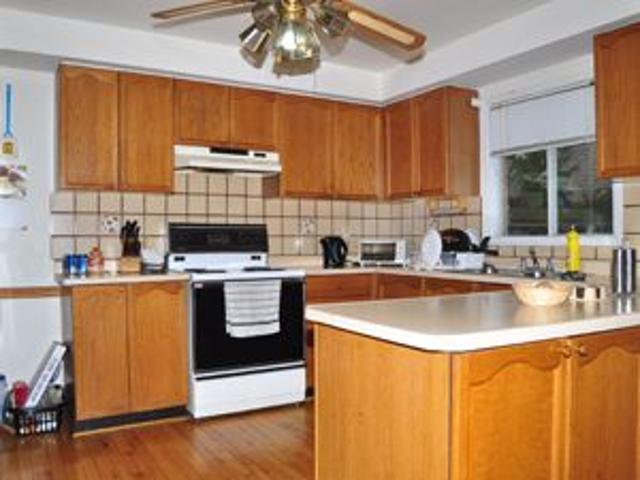 Room for rent in Georgina, Ontario