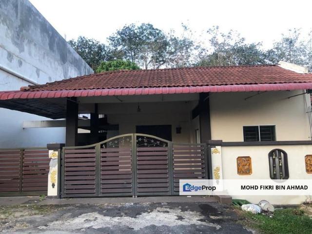House for rent in Durian Tunggal, Malaka