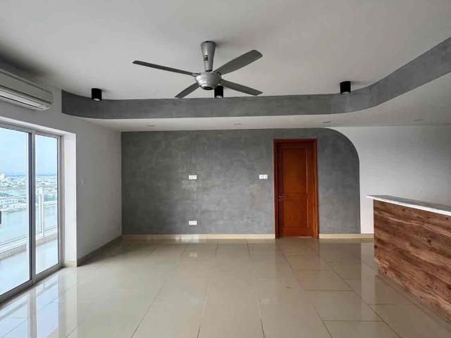 Căn hộ cho thuê tại Khu phố 13, Thành phố Hồ Chí Minh