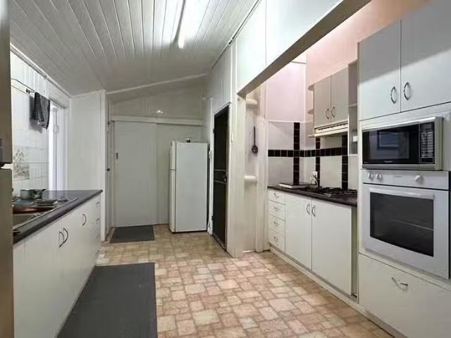 House for rent in Harlaxton, Queensland