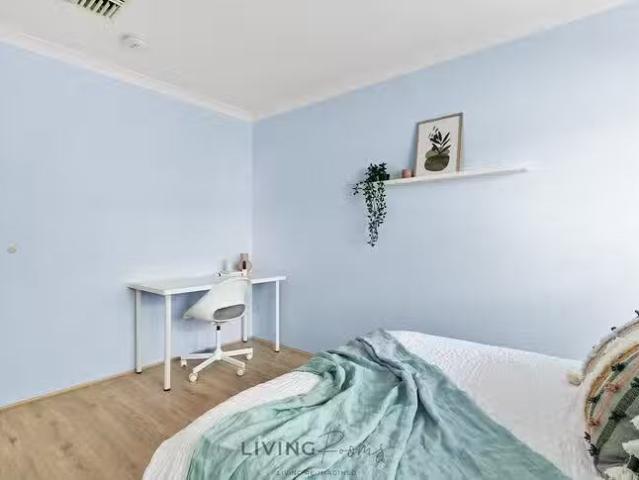 House for rent in Forrestfield, Western Australia