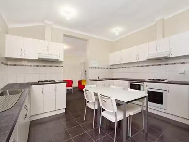 House for rent in Flora Hill, Victoria