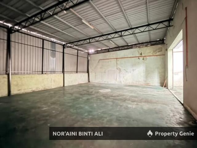 Warehouse for sale in Pahang
