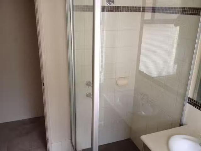 House for rent in Seville Grove, Western Australia