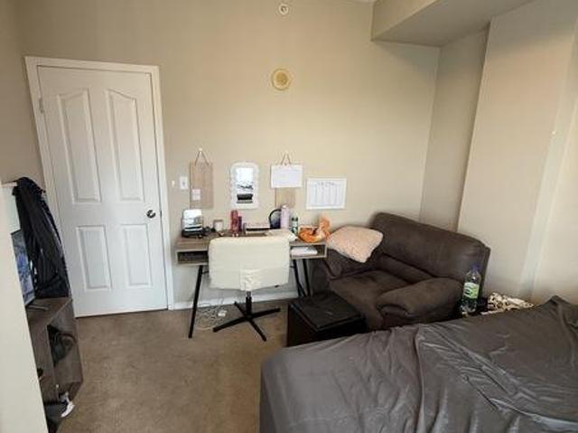 Room for rent in Northwest, Alberta