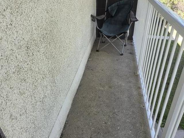 Room for rent in Wedgewood, Alberta
