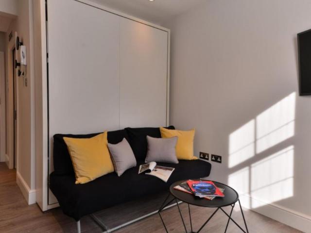 Room for rent in West Hampstead, Greater London