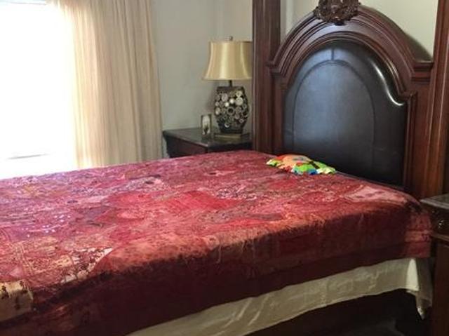 Room for rent in Georgina, Ontario
