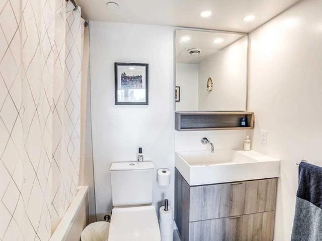 Room for rent in Woburn, Ontario
