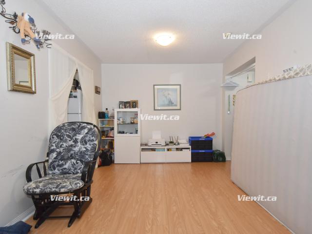Apartment for rent in Woburn, Ontario